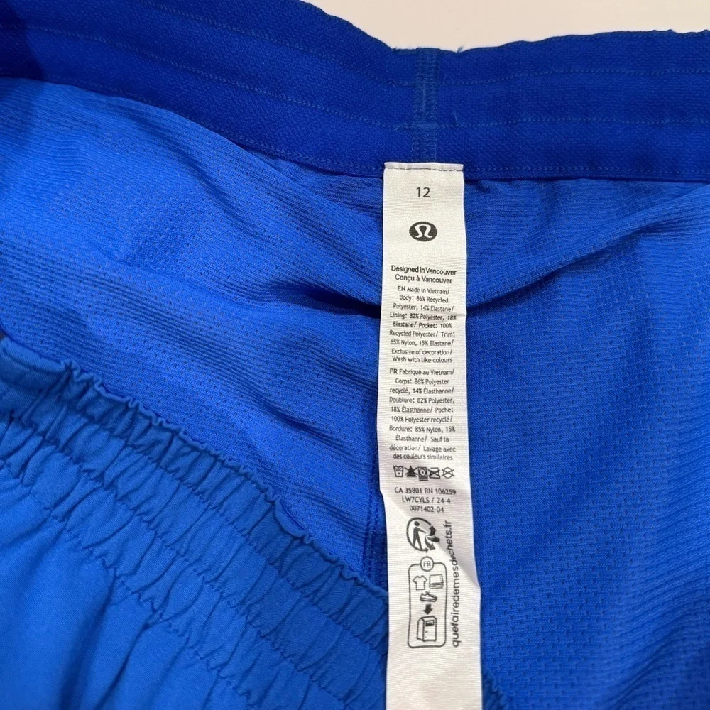Lululemon Lightweight Relaxed Short 3 Long Liner Size 12 NWT